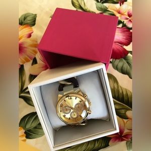 Hardly used/good as new watch with chain link bracelet